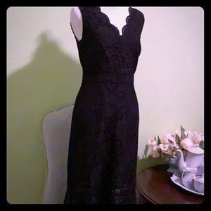 Thalia Sodi
Sleeveless Lace Dress